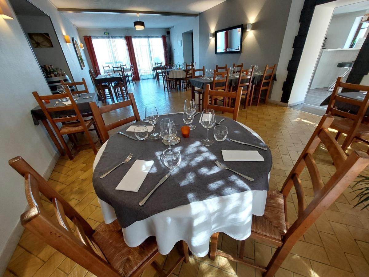 L'Accent - Hotel 2 Etoiles Et Restaurant - Logis Hotels Astaffort Zewnętrze zdjęcie