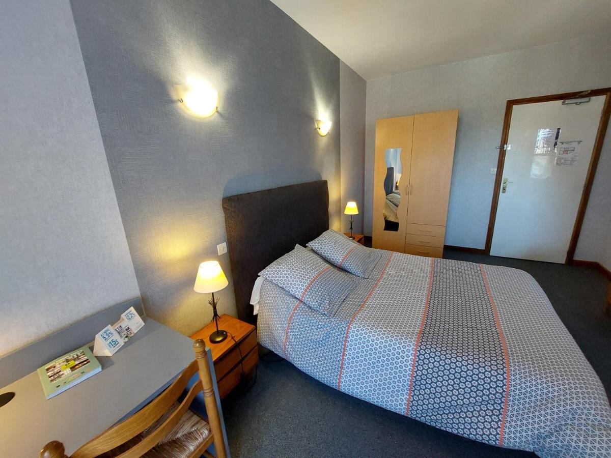 L'Accent - Hotel 2 Etoiles Et Restaurant - Logis Hotels Astaffort Zewnętrze zdjęcie